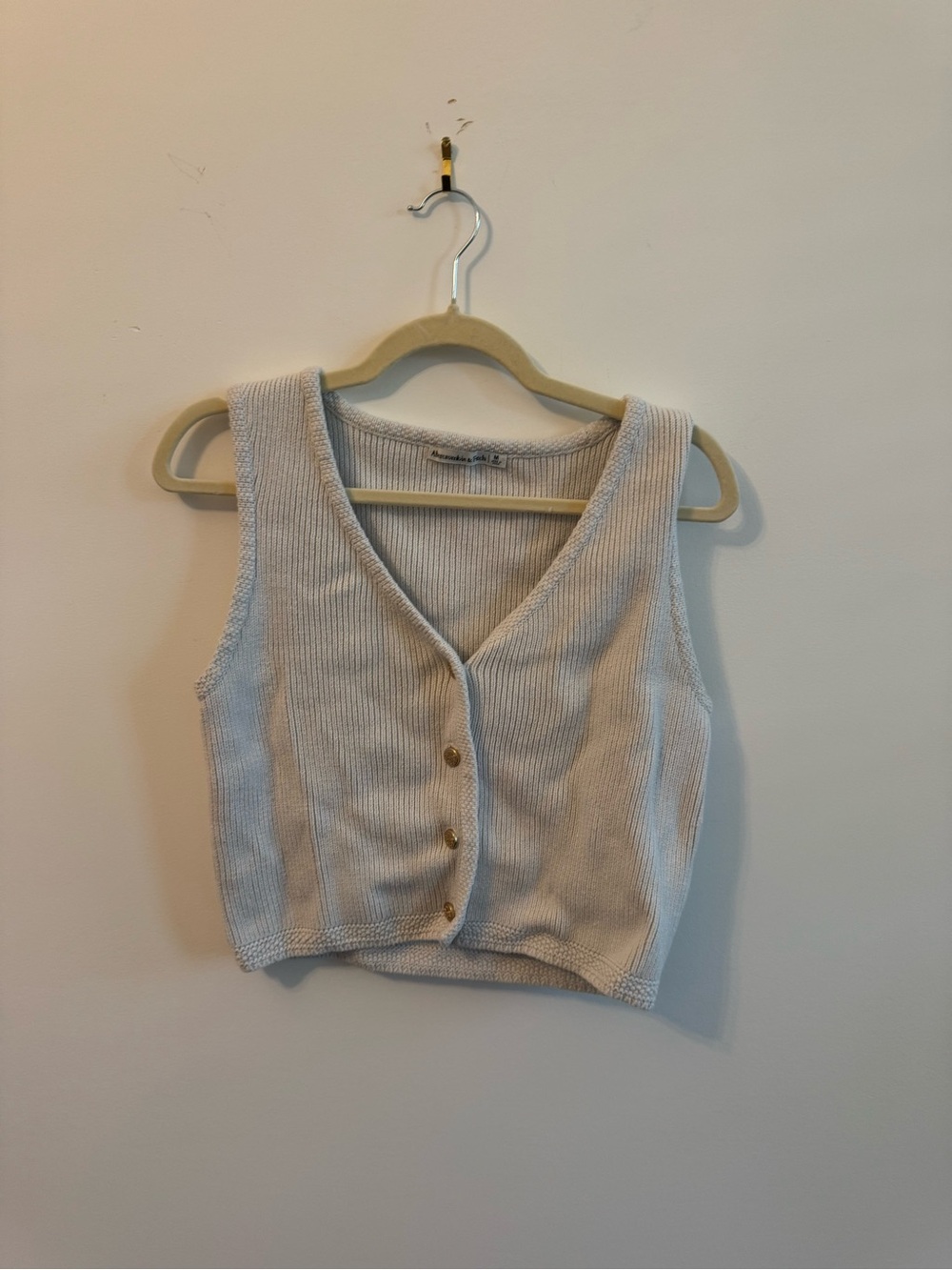 Abercrombie & Fitch White Ribbed Knit Button Vest